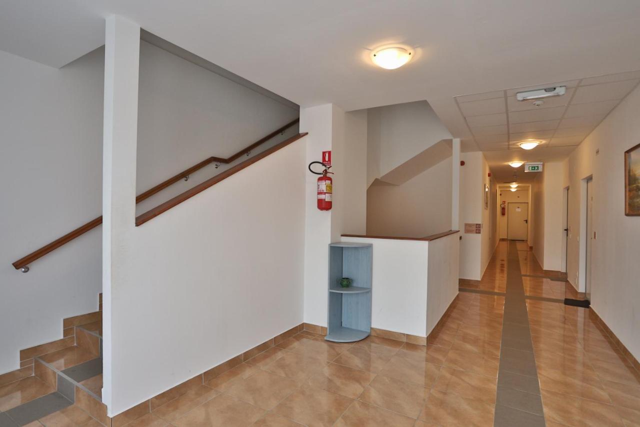 Margareta Apartman Es Ueduelohaz Bogacs Exterior photo