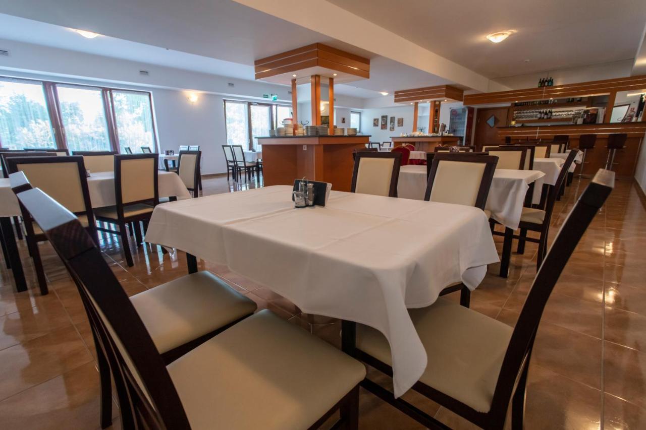 Margareta Apartman Es Ueduelohaz Bogacs Exterior photo