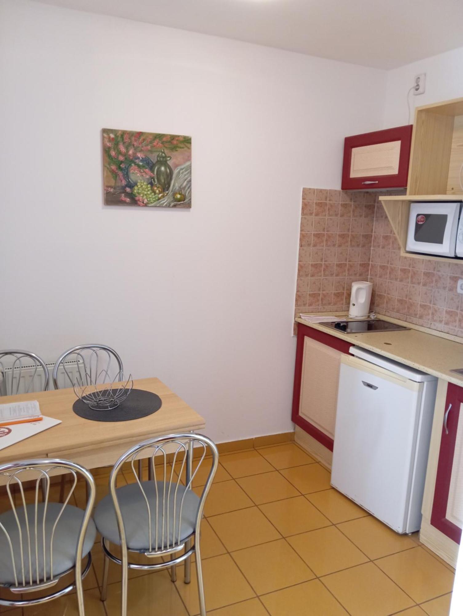 Margareta Apartman Es Ueduelohaz Bogacs Exterior photo
