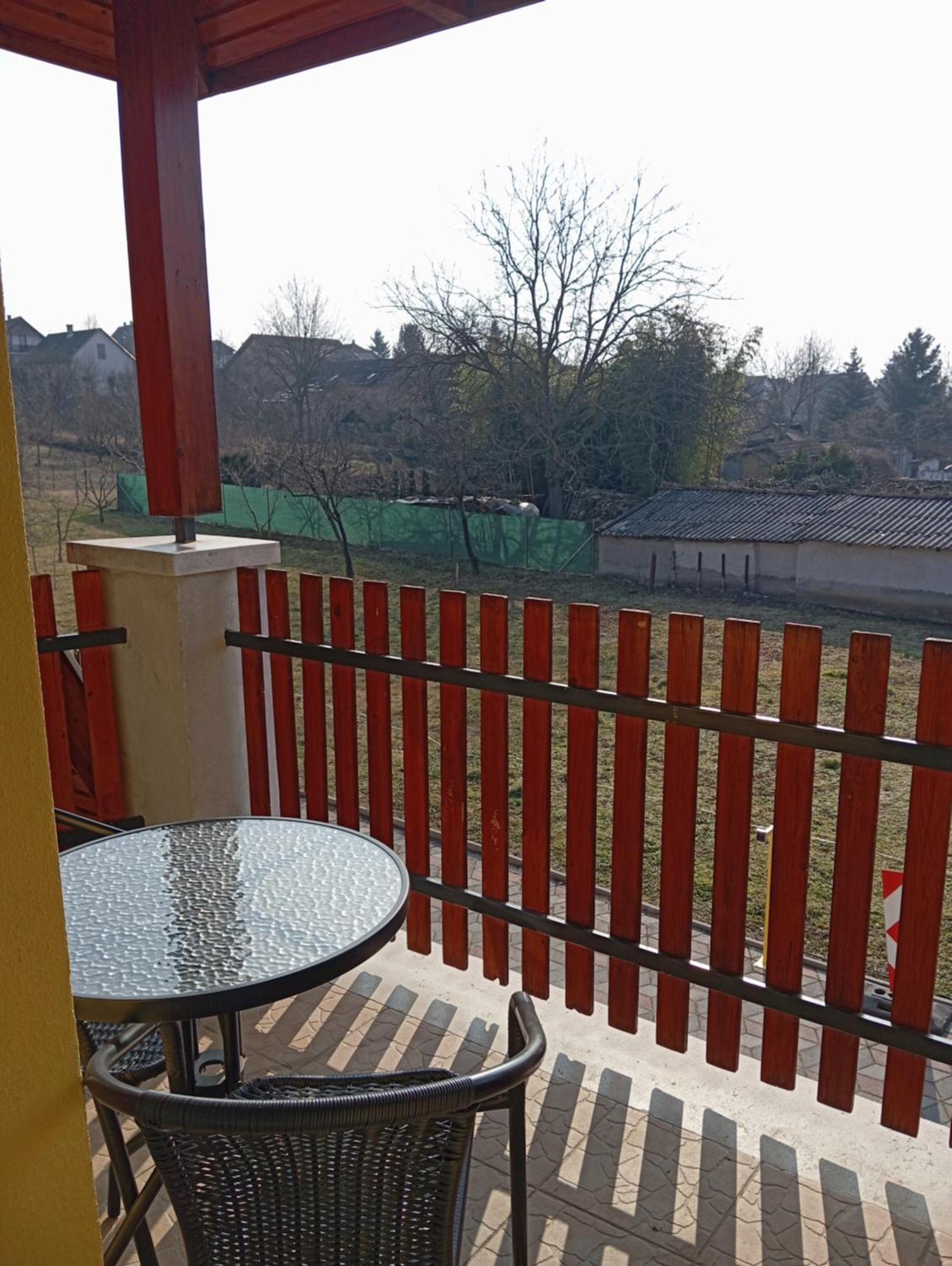 Margareta Apartman Es Ueduelohaz Bogacs Exterior photo